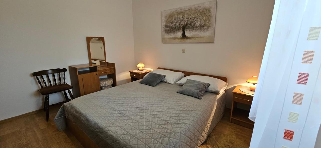Andela Apartment Πούλα Εξωτερικό φωτογραφία