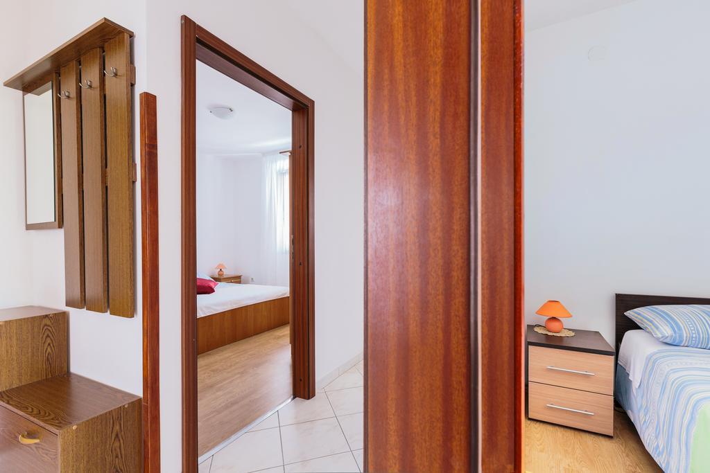 Andela Apartment Πούλα Δωμάτιο φωτογραφία