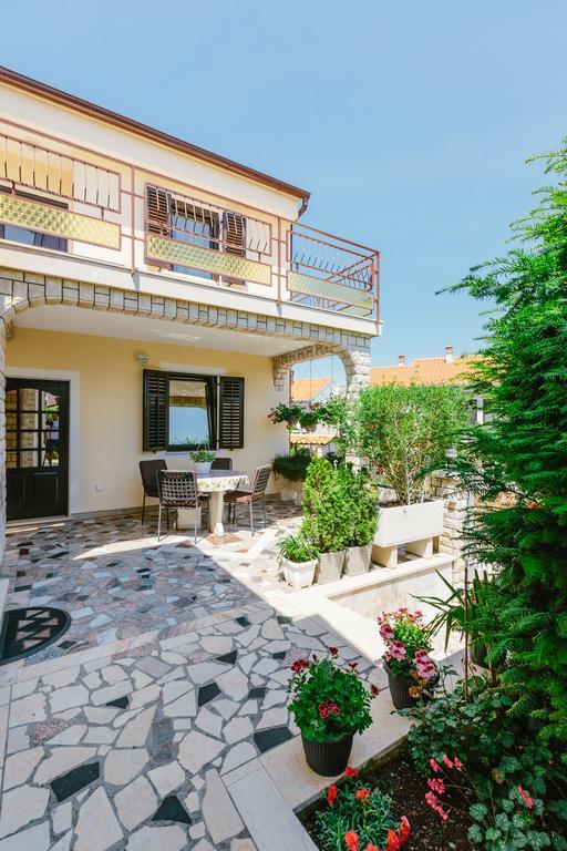 Andela Apartment Πούλα Δωμάτιο φωτογραφία