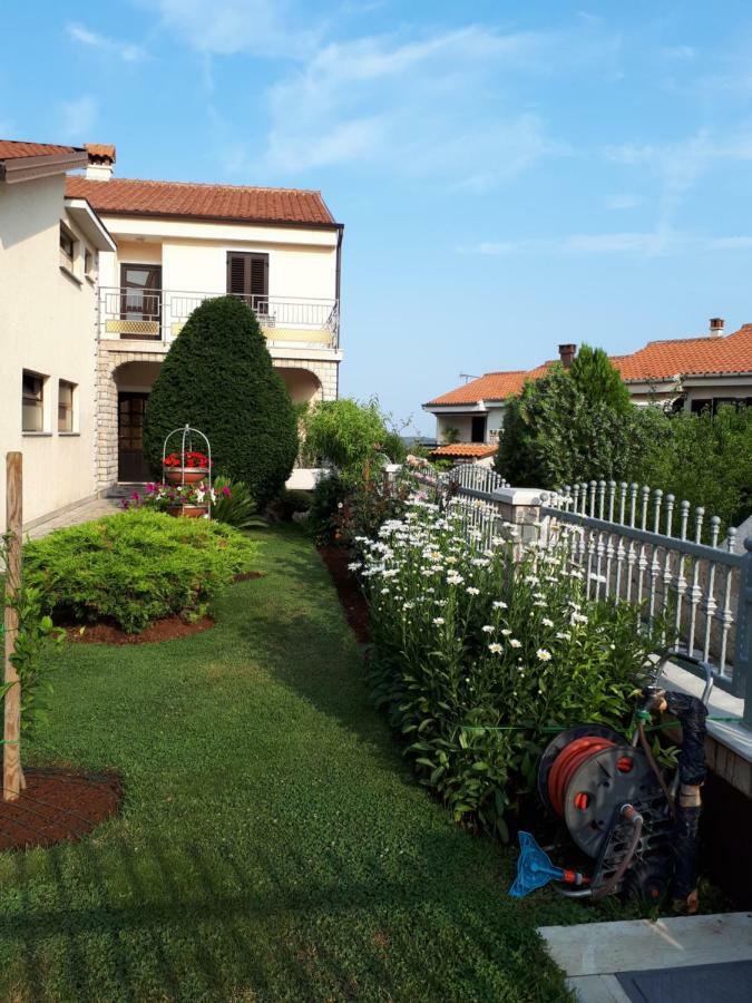 Andela Apartment Πούλα Εξωτερικό φωτογραφία